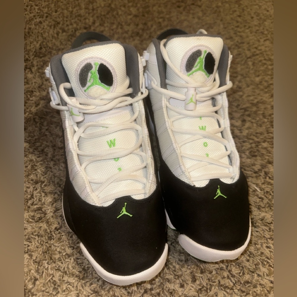 Jordan 6 Rings Shoes. Men’s 8.5. Altitude Green.